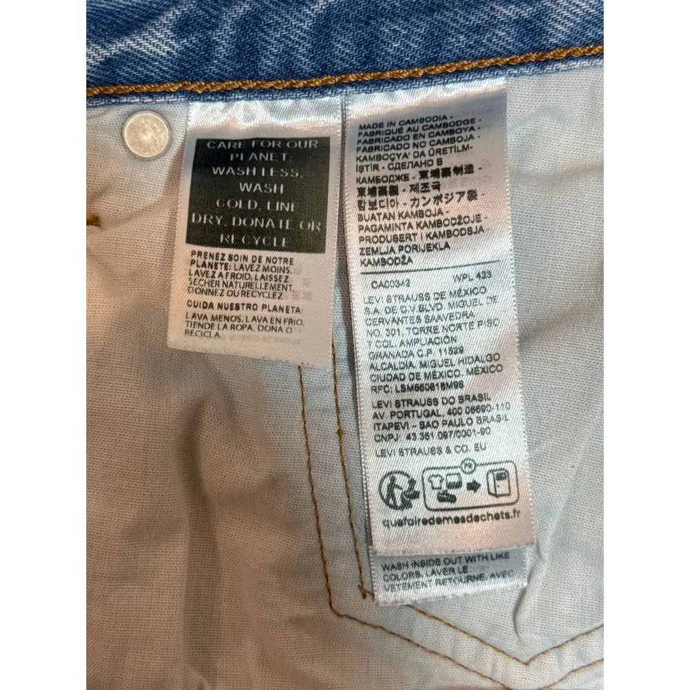 Levis 501 Original Fit Mens Light Wash Straight Leg Button Fly Jeans 31x32